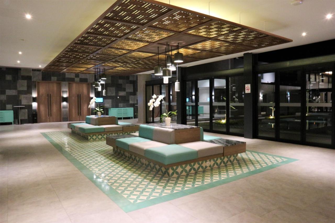 Hotel Santika Garut Eksteriør billede